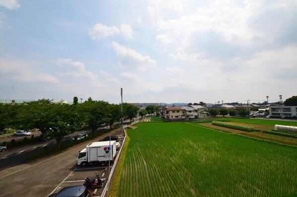アムールシャンテ是政の物件内観写真